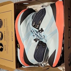 Topo Hiking Boots
